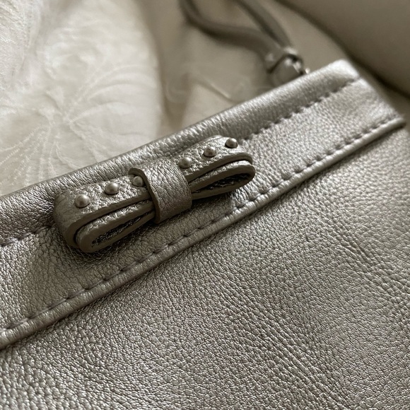 AEROPOSTALE Silver Mini Wristlet - Picture 3 of 4